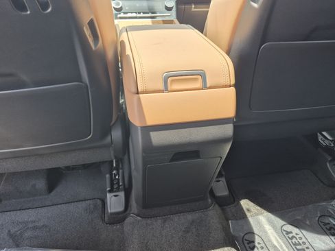 New 2027 Hyundai Santa Fe Calligraphy FWD image 17