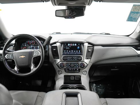 Used 2017 Chevrolet Suburban LT AWD/4WD image 15
