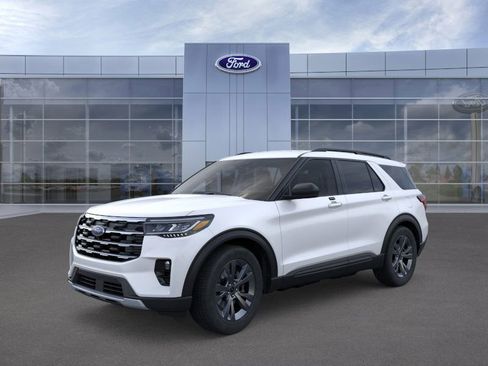 New 2026 Ford Explorer Active w/ Active Comfort Package AWD/4WD image 1