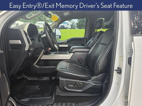 Used 2017 Ford F250 Lariat w/ Lariat Value Package AWD/4WD image 10