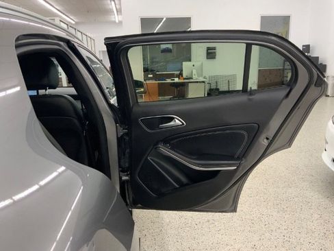 Used 2018 Mercedes-Benz GLA 250 GLA 250 4MATIC SUV image 32