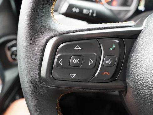 Used 2025 Jeep Wrangler Sport AWD/4WD image 32