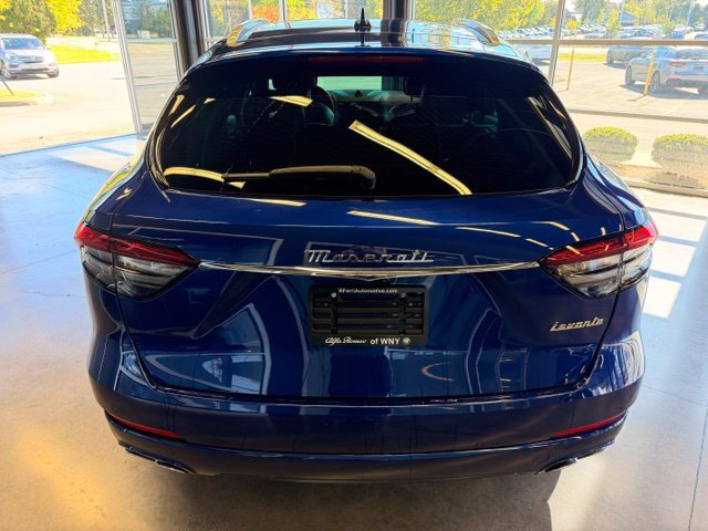 Used 2023 Maserati Levante GT AWD/4WD image 4