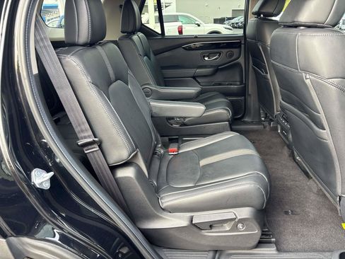 Certified 2024 Honda Pilot EX-L image 17