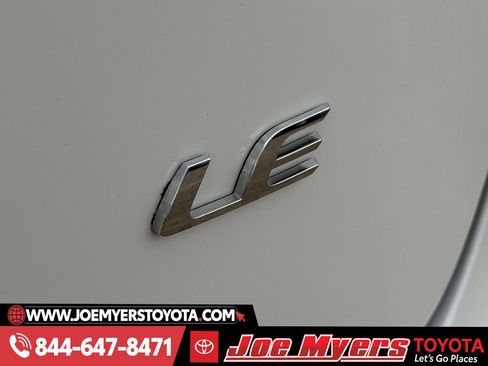 Used 2025 Toyota Corolla LE image 11