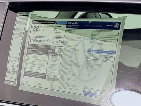 New 2025 Volkswagen Taos SEL image 25