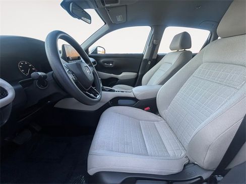 Used 2025 Honda HR-V LX image 9