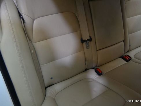 Used 2015 Volvo XC70 T5 Premier image 25