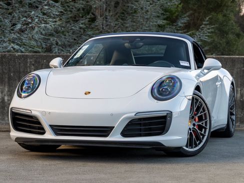 Used 2017 Porsche 911 Carrera 4S image 43