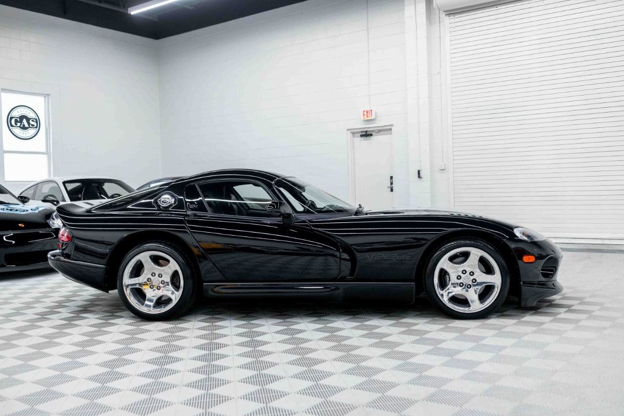 Used 2000 Dodge Viper GTS RWD image 6
