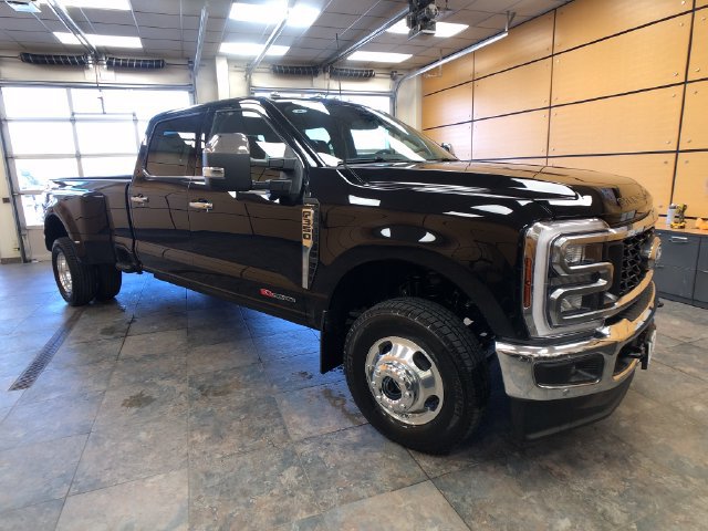 New 2027 Ford F350 Lariat w/ Lariat Ultimate Package AWD/4WD 360° Tour