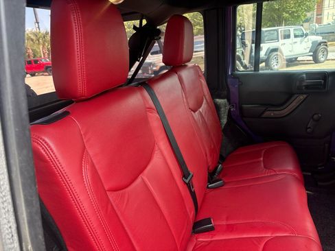 Used 2017 Jeep Wrangler Unlimited Sport w/ Connectivity Group image 12