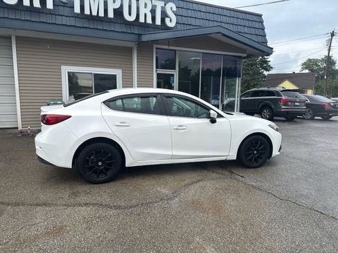 Used 2015 MAZDA MAZDA3 i Touring image 5