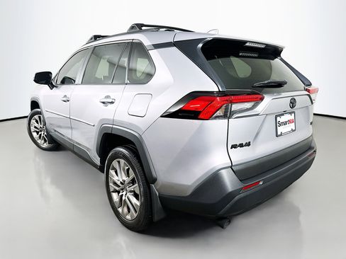 Used 2024 Toyota RAV4 XLE Premium FWD image 5