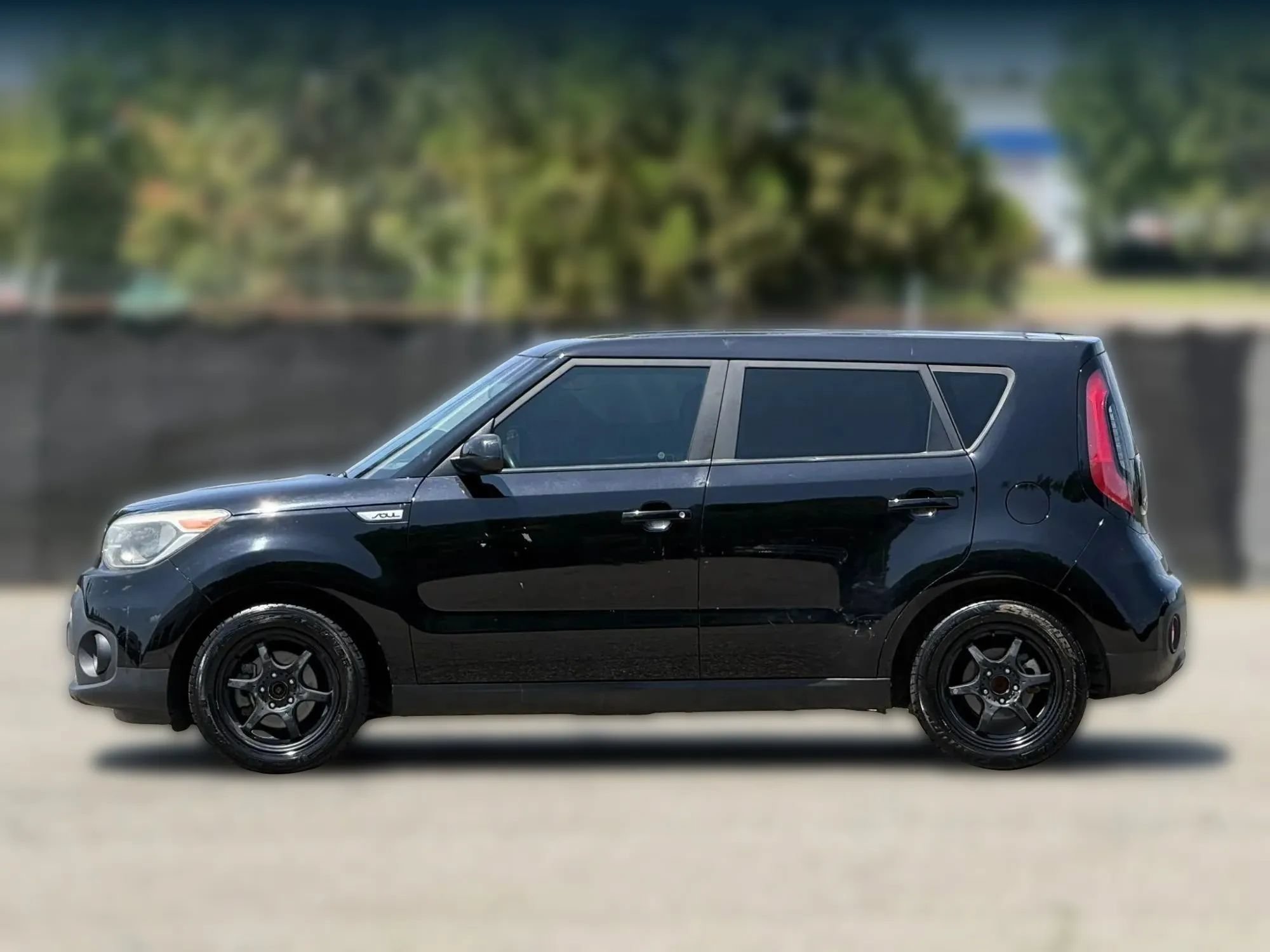 Used 2018 Kia Soul FWD image 8