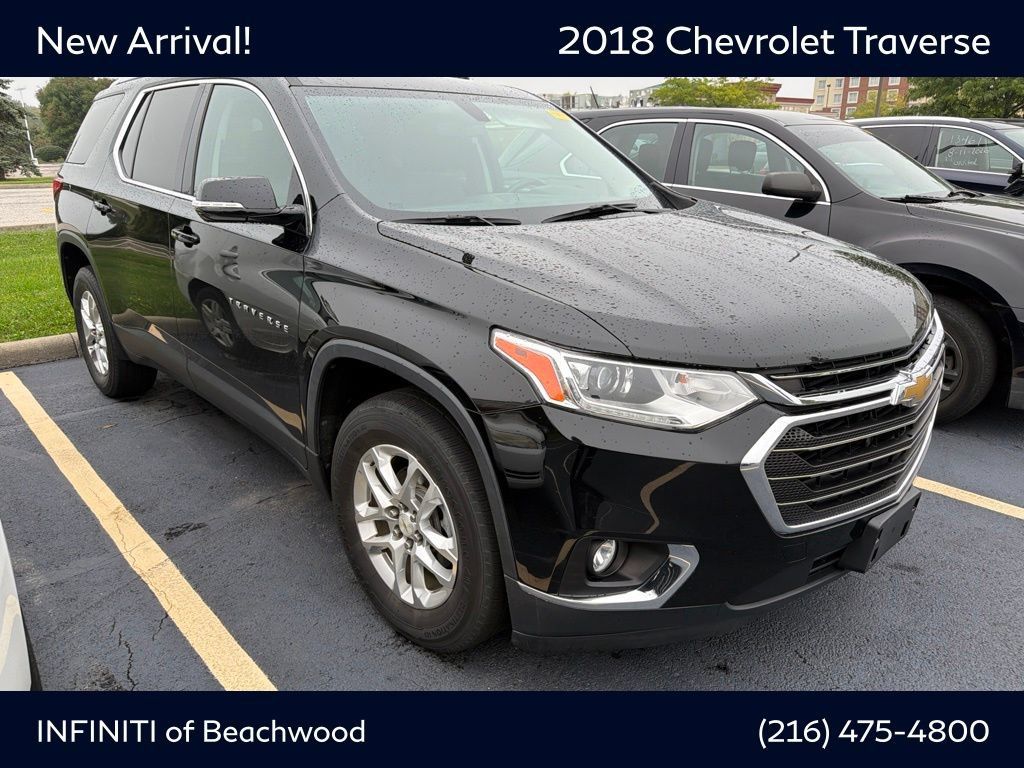 Used 2018 Chevrolet Traverse LT FWD image 1