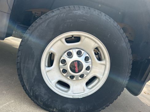 Used 2024 GMC Sierra 2500 Pro image 11