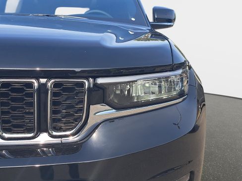 New 2025 Jeep Grand Cherokee L Limited AWD/4WD image 33