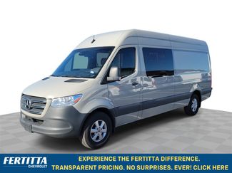 Used 2024 Mercedes-Benz Sprinter 2500 video 1
