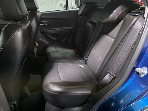 Used 2019 Chevrolet Trax LT w/ Driver Confidence Package AWD/4WD image 10