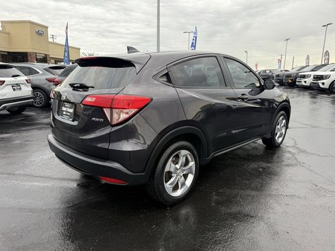 Used 2018 Honda HR-V LX image 19