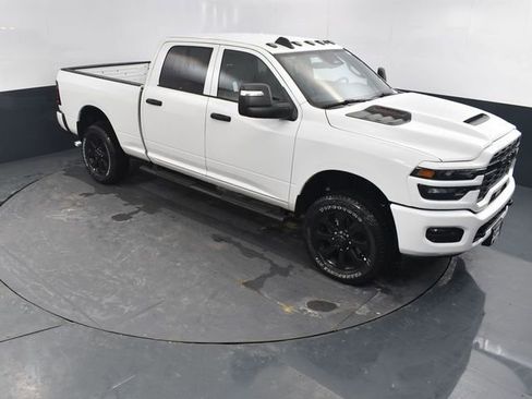 New 2026 RAM 2500 Tradesman AWD/4WD image 39