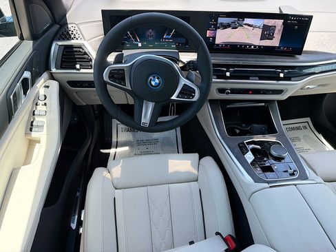 New 2026 BMW X5 xDrive50e w/ M Sport Package AWD/4WD image 17