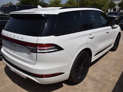 Used 2023 Lincoln Aviator Reserve w/ Equipment Group 201A AWD/4WD image 5