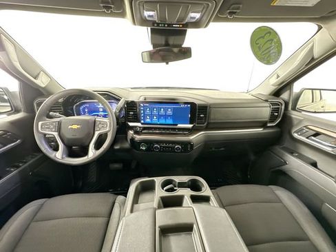 Used 2023 Chevrolet Silverado 1500 LT AWD/4WD image 10