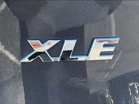 Used 2025 Toyota RAV4 XLE image 8