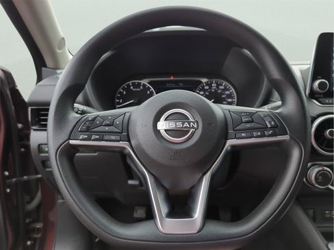 Used 2024 Nissan Sentra SV FWD image 20