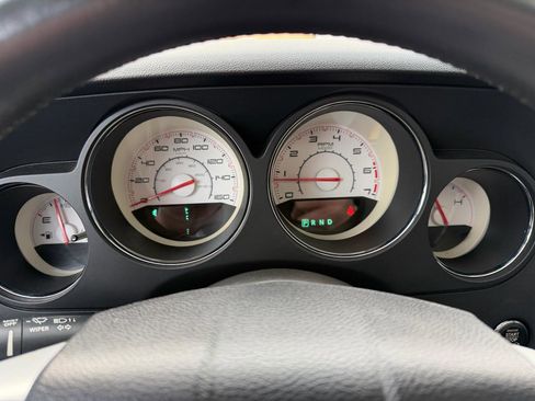 Used 2012 Dodge Challenger R/T image 14