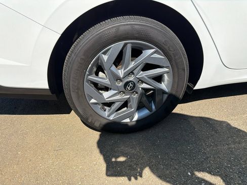 Certified 2025 Hyundai Elantra Hybrid FWD image 7