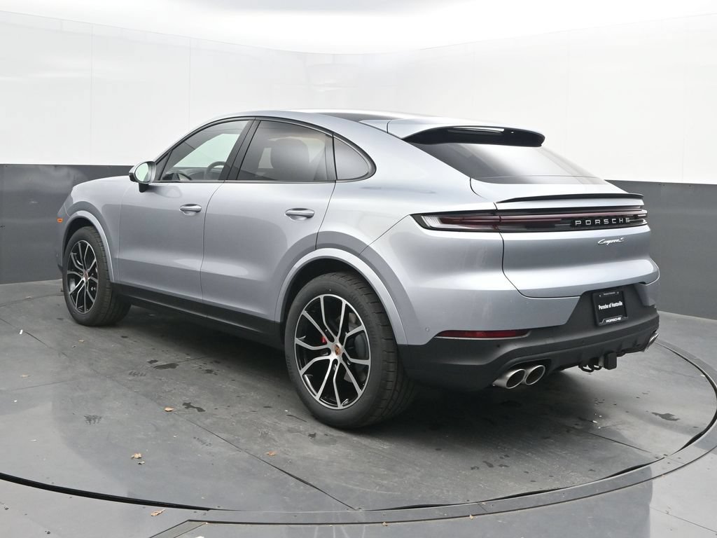 Certified 2026 Porsche Cayenne S AWD/4WD image 3