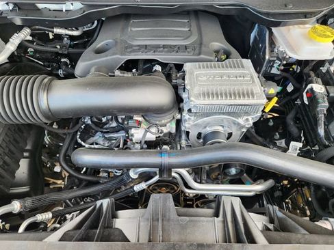 New 2026 RAM 1500 Laramie AWD/4WD image 25