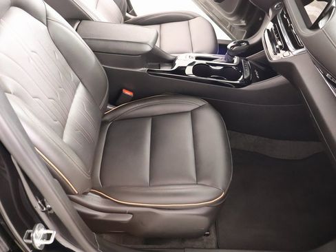 Used 2025 Buick Envista Avenir image 13