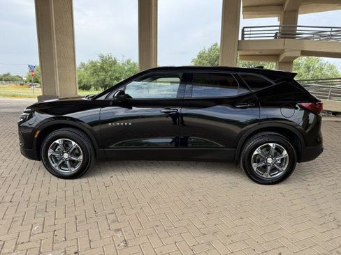 Used 2025 Chevrolet Blazer LT FWD image 6