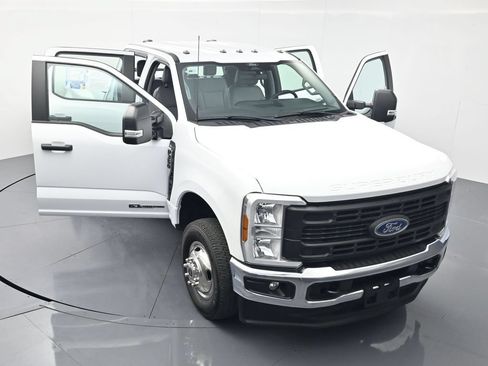 Used 2024 Ford F350 XL AWD/4WD image 50