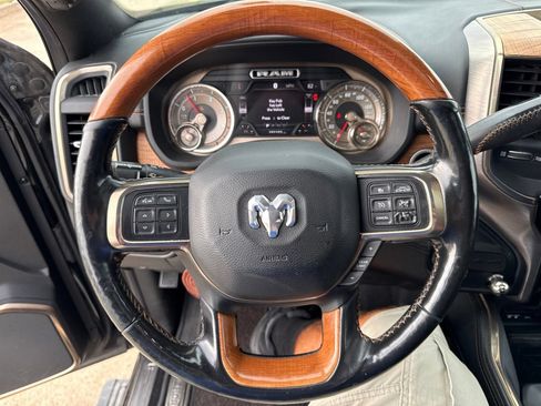 Used 2019 RAM 2500 Limited AWD/4WD image 22