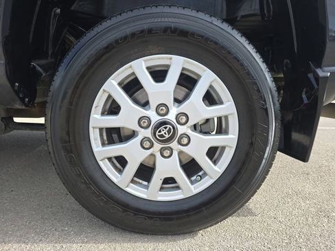 Used 2024 Toyota Tacoma SR5 image 31