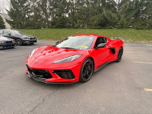 Used 2021 Chevrolet Corvette Stingray Preferred Cpe w/ Z51 Performance Package RWD image 9