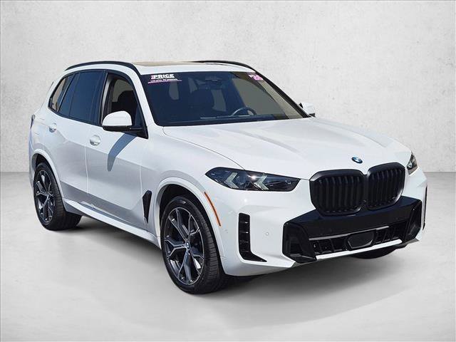 Used 2026 BMW X5 xDrive40i w/ M Sport Package AWD/4WD image 3