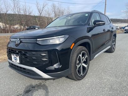 New 2025 Volkswagen Tiguan SE