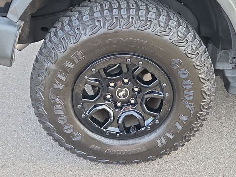 Used 2024 Ford Bronco Wildtrak AWD/4WD image 12