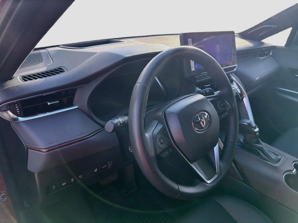 Used 2023 Toyota Venza Limited AWD/4WD image 9