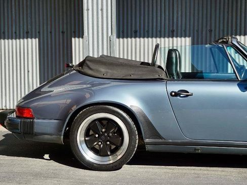 Used 1987 Porsche 911 Carrera RWD image 10