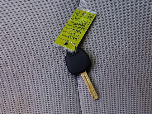 Used 2022 Toyota Corolla LE w/ Carpet Mat Package (TMS) FWD image 52