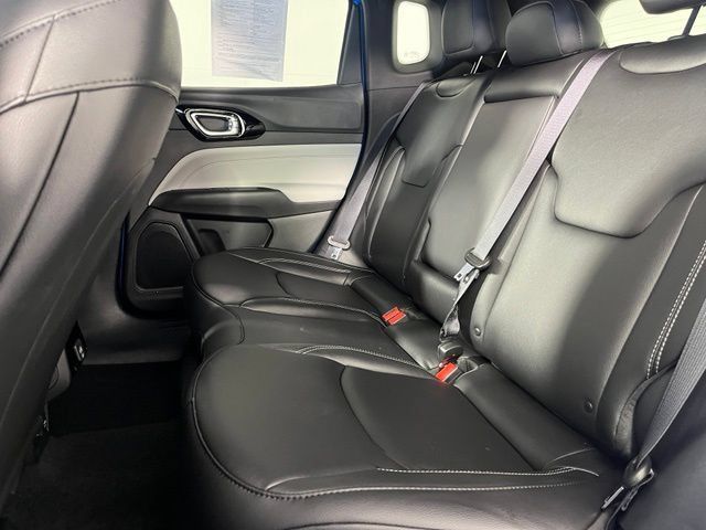 Used 2026 Jeep Compass Limited AWD/4WD image 38