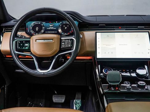 Used 2023 Land Rover Range Rover Sport SE image 16