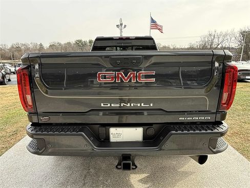Used 2023 GMC Sierra 3500 Denali image 24